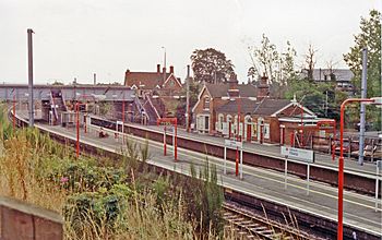 Flitwick station geograph-3521306-by-Ben-Brooksbank