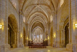 Monasterio de la Oliva, Carcastillo, Navarra, España, 2015-01-06, DD 10-12 HDR