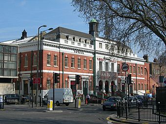 York Hall, Old Ford Road, E2 - geograph.org.uk - 394883.jpg