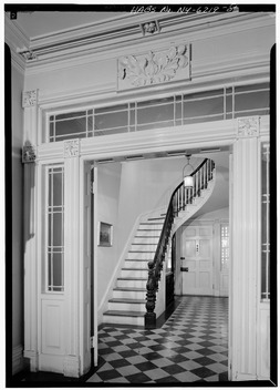 FIRST FLOOR, VIEW OF STAIRHALL - David Crawford House, 189 Montgomery Street, Newburgh, Orange County, NY HABS NY,36-NEWB,19-8