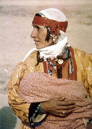Kurdish mother & child Van 1973