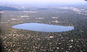 Hennepin county MN Lake Harriet IMG 1768 from east.JPG