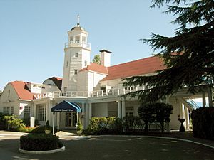 The Seattle Yacht Club in the Montlake neighborhood is on the National Register of Historic Places.