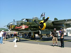 WW2 Restored B-25 Camarillo AirShow 8.17.08 - panoramio