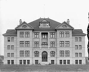 Historical Photo of University of Manitoba