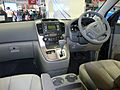 2010 Kia Grand Carnival (VQ MY11) Platinum van (2010-10-16) 02