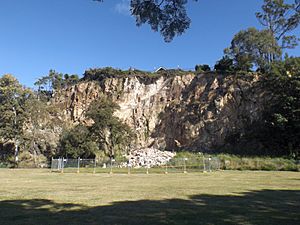 Cliff at Windsor Town Quarry Park