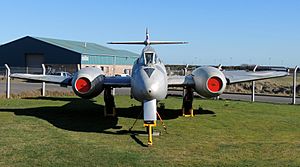 Gloster Meteor T7 WF825