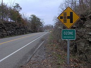 US-70 entering Ozone