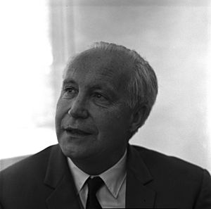 Willibald Jentschke, CERN
