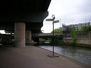 Salford Junction, Tame Valley toll island