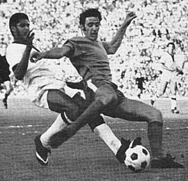 Serie A (circa 1970) - Cagliari's Nené & Lazio's Giorgio Chinaglia