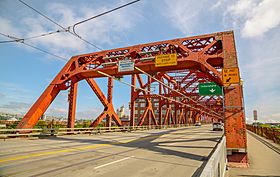 Broadway Bridge, Portland HDR (18017408858)