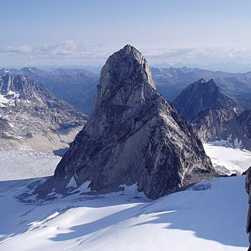 Bugaboo Spire in the Bugaboos, Bugaboo Provincial Park, Canadian Rockies, August 2006.jpg
