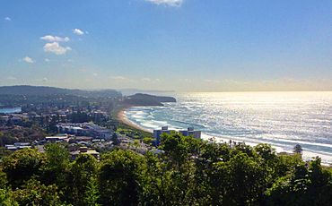 Collaroy Beach (Northern Suburb of Sydney) - panoramio.jpg