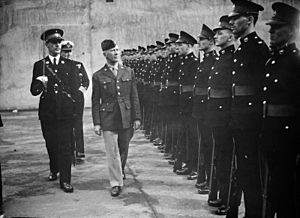 Major General Lloyd Fredendall Visits a British Aircraft Carrier. 14 January 1943, Oran, Major General Lloyd Fredendall of the United States Army in North Africa, Paid a Visit To the British Aircraft Carrier, H A13895