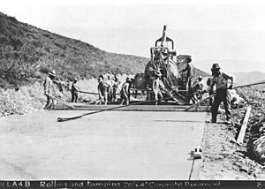 Ridge Route construction tamping crew 1915