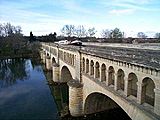 Beziers pont canal