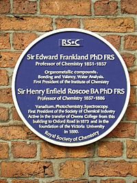 RSC plaque, Former County Court, Quay Street, Manchester