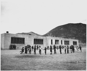 Taos County, New Mexico. School at Questa, one of the largest in County, contains seven rooms. - NARA - 521835