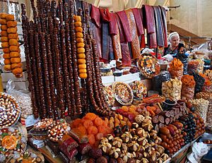 Yerevan Market (5211865578)
