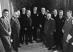 Советские, американские и британские дипломаты во время Ялтинской конференции