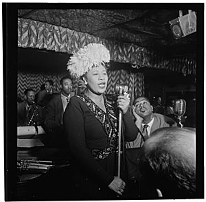 Gottlieb, William P. - The Library of Congress - Portrait of Ella Fitzgerald, Dizzy Gillespie, Ray Brown, Milt (Milton) Jackson, and Timmie Rosenkrantz, Downbeat, New York, N.Y., ca. Sept. 1947 (pd)