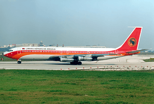 TAAG Angola Airlines Boeing 707-320C D2-TOJ LIS 1991