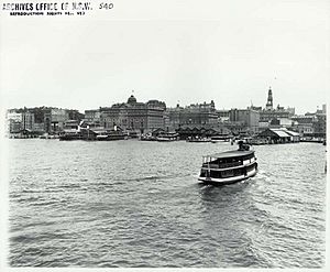 View looking south towards Circular Quay showing ferries and wharves, Sydney (NSW) (7701488704)