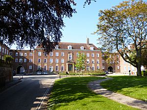 County Hall, Chichester (geograph 4025876)