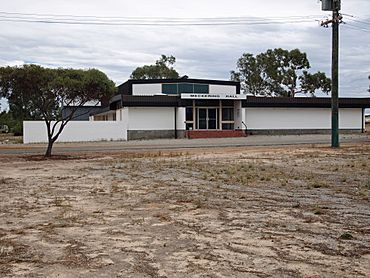 Meckering Hall, Meckering, Western Australia.jpg