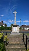 Sunbury War Memorial (geograph 4513732).jpg