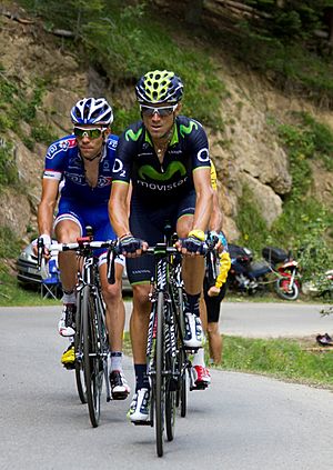 Tour de France 2014, groep gele trui met valverde en pinot (14846733216)