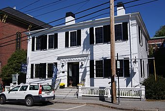 Building on Main Street, Damariscotta, Maine - 20130919.JPG