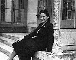 Pepita Embil in Le belloy, France (Eresoinka choir headquarters, 1939-6-8)