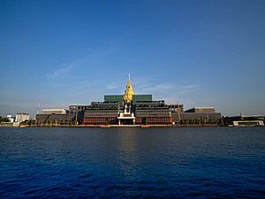 Thai parliament.jpg