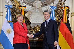 Angela Merkel and Mauricio Macri 03