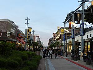 Bay street shopping mall emeryville