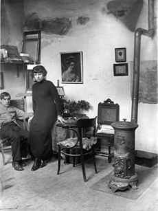 1913, Pablo et Magali Gargallo au 45 rue Blomet à Paris, © Archives P. Gargallo
