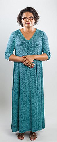 photo of Jaqueline Jesus in a long turquoise dress