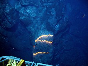 Bands of glowing magma from submarine volcano