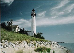 Southmanitoulighthouse