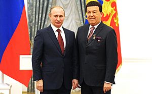 Vladimir Putin at award ceremonies (2016-04-30) 05