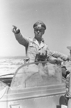Bundesarchiv Bild 101I-443-1582-32, Nordafrika, Generaloberst Erwin Rommel