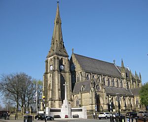 Bury Parish Church 08 April 2017.jpg