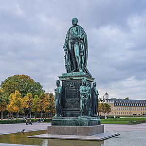 Karlsruhe asv2022-10 img13 Karl-Friedrich-Denkmal