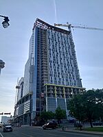 Nashville Embassy Hotel Tower.jpg