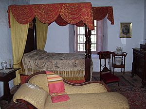 Casa de Estudillo - master bedroom