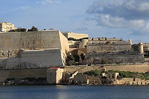 Malta - Valletta - St. Michael's Bastion (Manoel Island) 01 ies.jpg