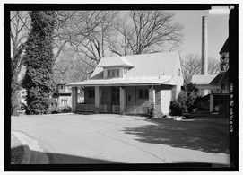 Perspective view from DeWitt Circle to approximate that seen in MD-1109-H-17 - National Park Seminary, American Bungalow, 2885 Dewitt Circle, Silver Spring, Montgomery County, HABS MD,16-SILSPR,2H-18